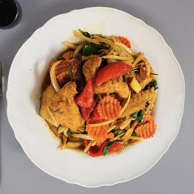 Pad Phet Catfish.