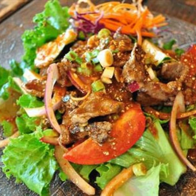 SA-6. Spicy Beef Salad.