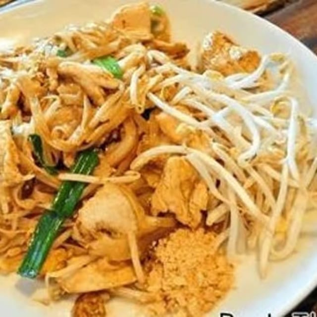 N-1. Pad Thai.