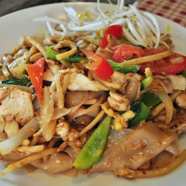N-4. Pad Kee Mao.