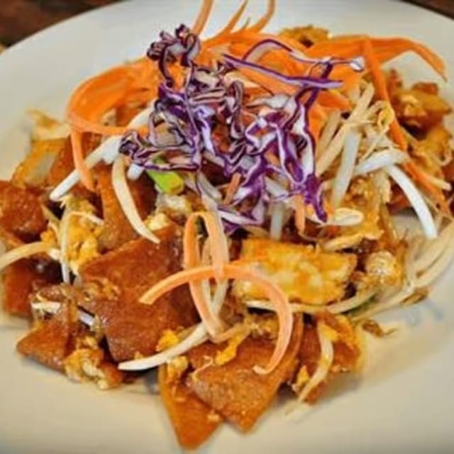 CR-3. Wonton Pad Thai.