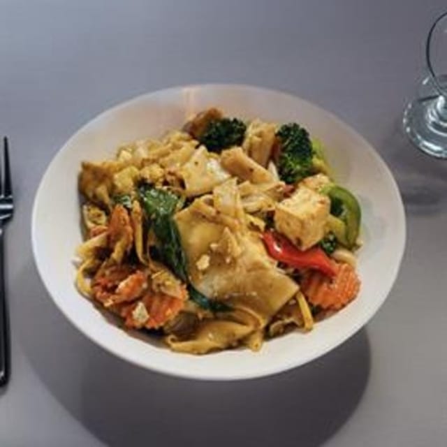 Lunch Pad Kee Mao.