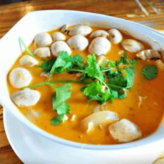 S-2. Tom Kha.