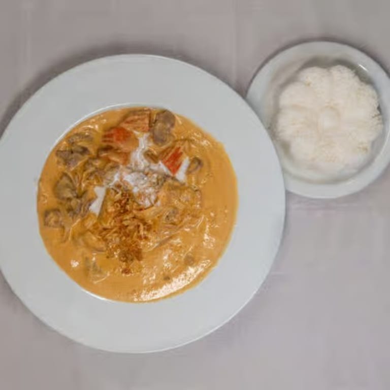 Delicious Massaman Curry Awaits